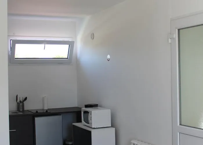 Apartment Etablissements Coulon - *