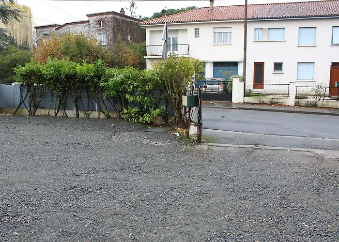 Apartment Etablissements Coulon -